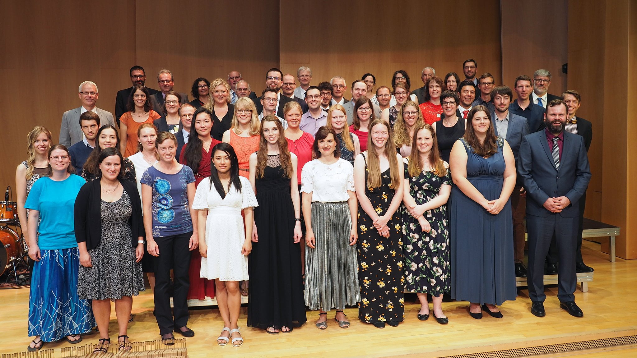 tsc-Jahresfest 2019: Absolventinnen und Absolventen 2019 mit Dozentinnen und Dozenten des Theologischen Seminars St. Chrischona