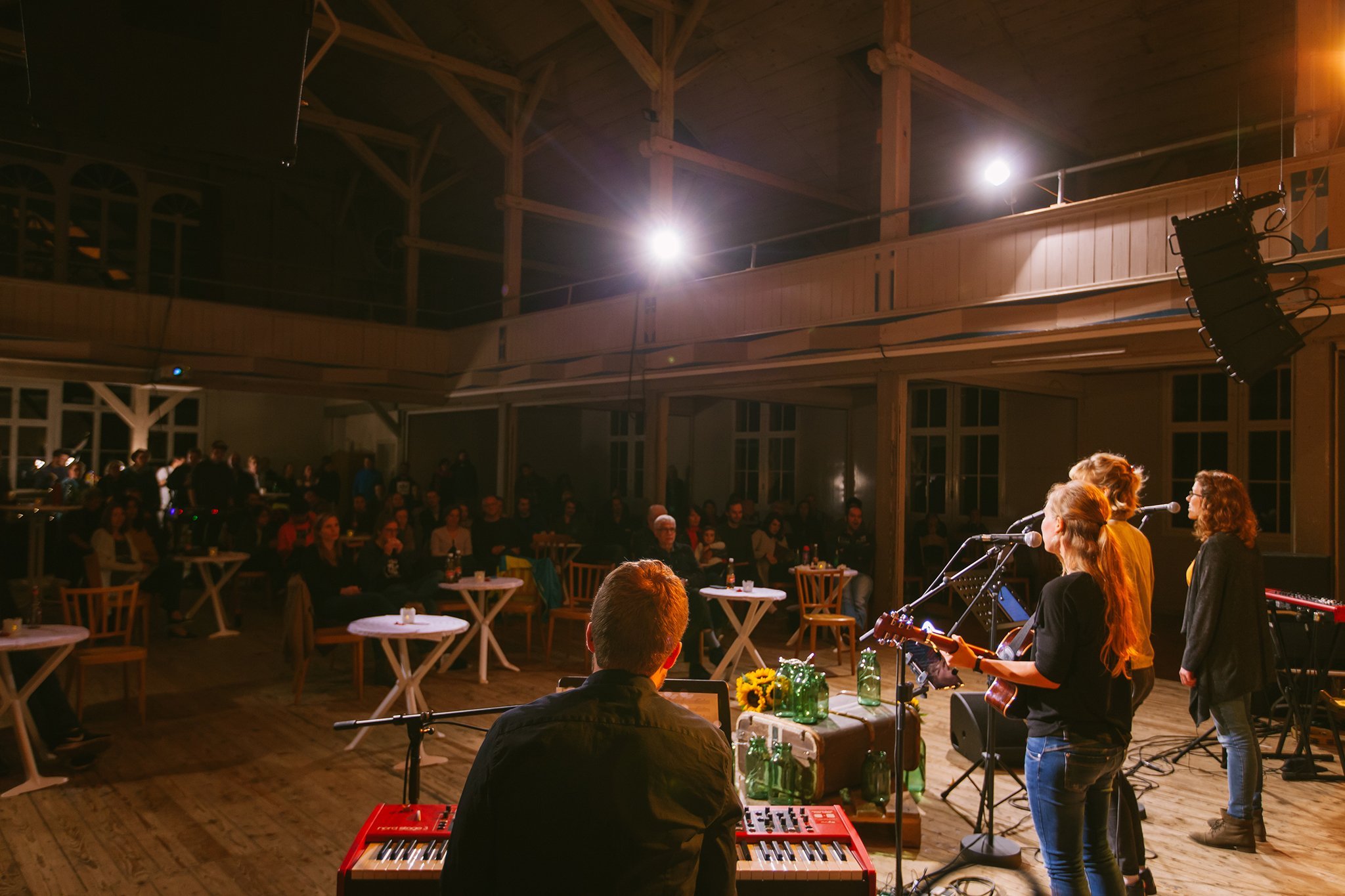Eben-Ezer-Sessions am 18.10.2019: Stimmungsvolle Atmosphäre (Foto: Knut Burmeister, ALLTAG)