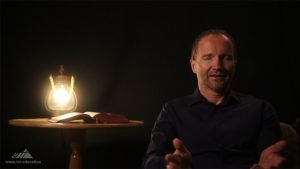 tsc-Videobeitrag für Gebetsaktion «Gemeinsam vor Pfingsten»: Studierende und Dozierende lesen Römer8,14–16