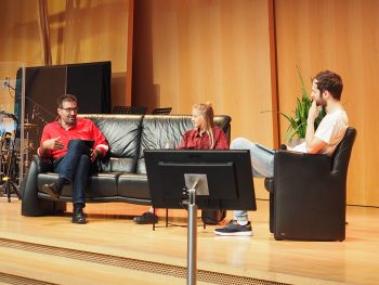 René Winkler im Gespräch mit Studierenden