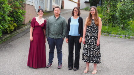 tsc-Aussendung 2024: Absolventen Theologie & Pädagogik Absolventinnen und Absolventen 2024 des Studiengangs Theologie & Pädagogik