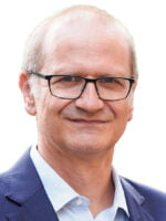 Dr. Dr. Beat Schweitzer ist Stv. Rektor und Studiengangsleiter Kommunikative Theologie am TSC.