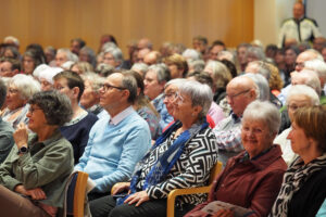Der Inspirationstag 2025 stellte einen neuen Besucherrekord mit rund 950 Teilnehmerinnen und Teilnehmern auf.