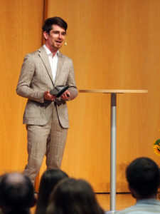 Der ehemalige Studentensprecher Fritz Hunger blickt dankbar zurück auf seine Studienzeit am TSC.